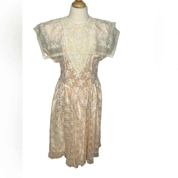 Jessica McClintock flower girl bridal lace peach dress NWT deadstock modest - Picture 1 of 2